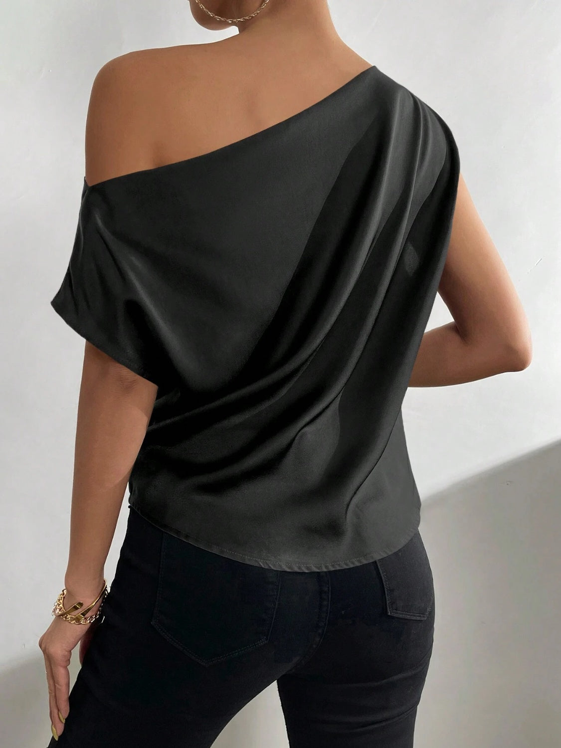 Aveline Single Shoulder Blouse