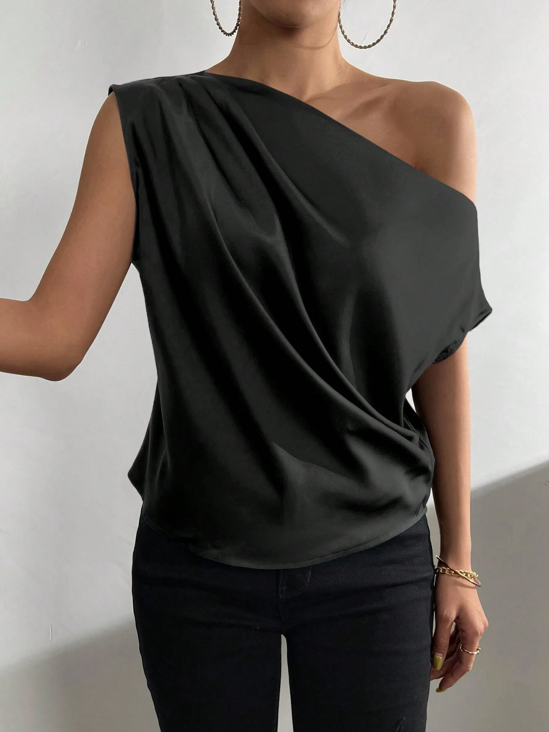 Aveline Single Shoulder Blouse